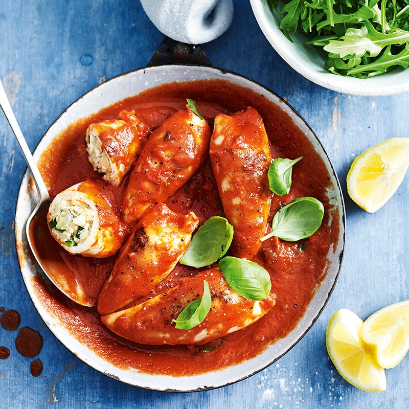 Stuffed squid with tomato sauce