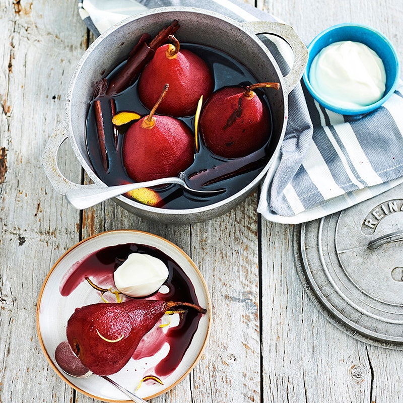 Italian poached pears