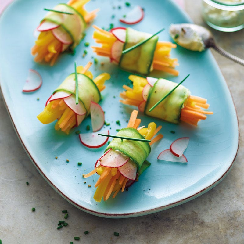 Gurkenröllchen mit Gemüse