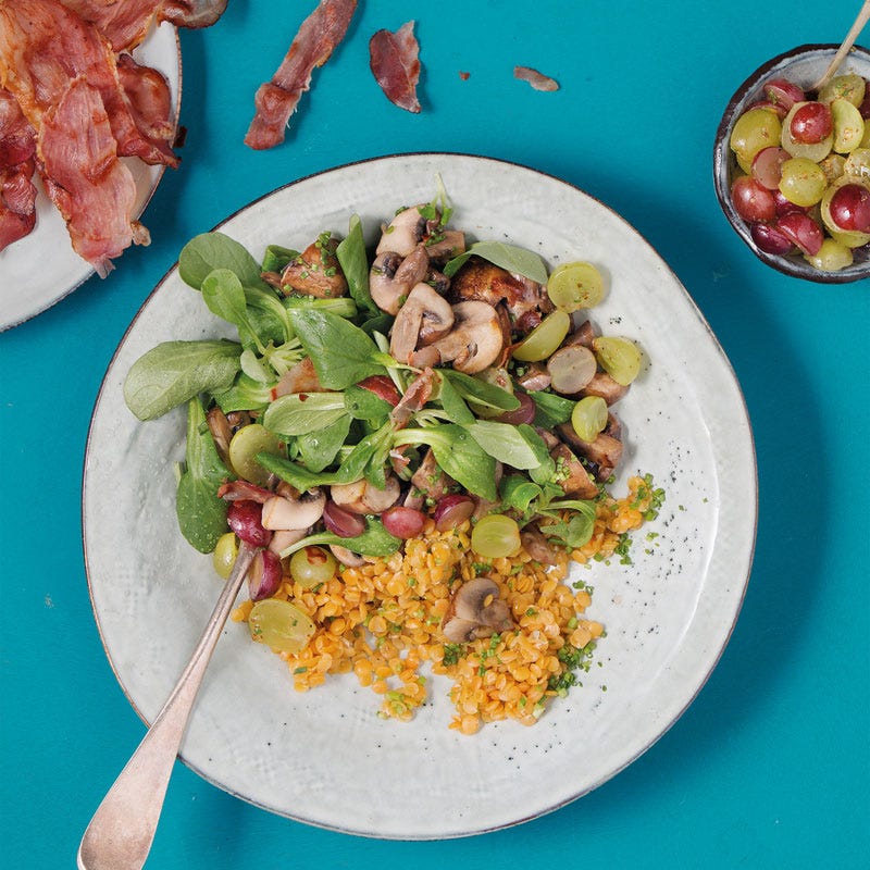 Linsen-Pilz-Pfanne mit Schinkenchips