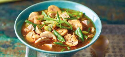 Tom yam goong med svamp och tofu