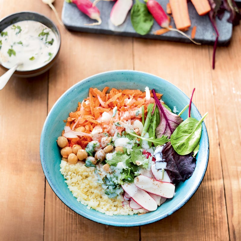 Bowl semoule, pois chiche et légumes croquants