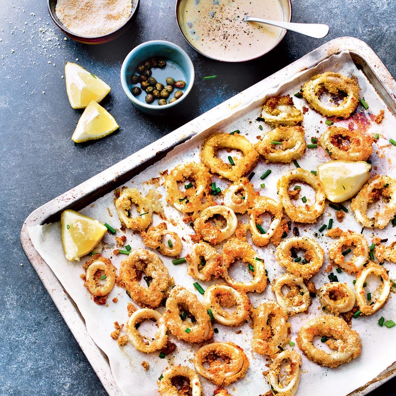 Beignets de calamar, mayonnaise aux câpres