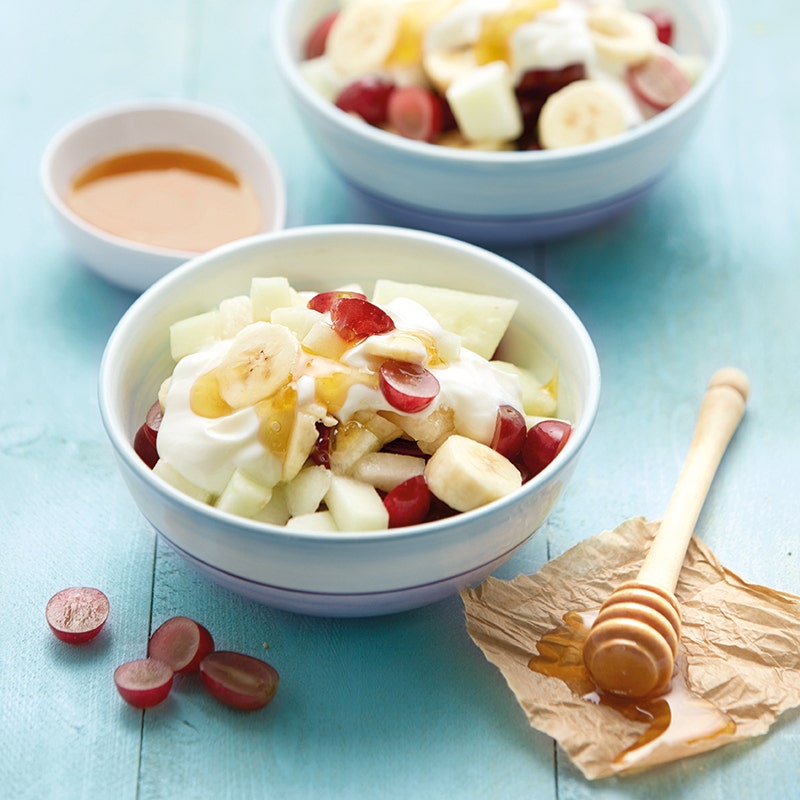 Obstsalat mit Joghurtsauce