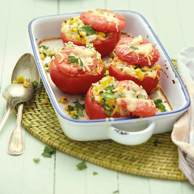 Fleischtomaten mit Risi-Bisi-Füllung