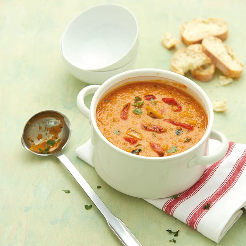 Gemüsesuppe mit Röstpaprika