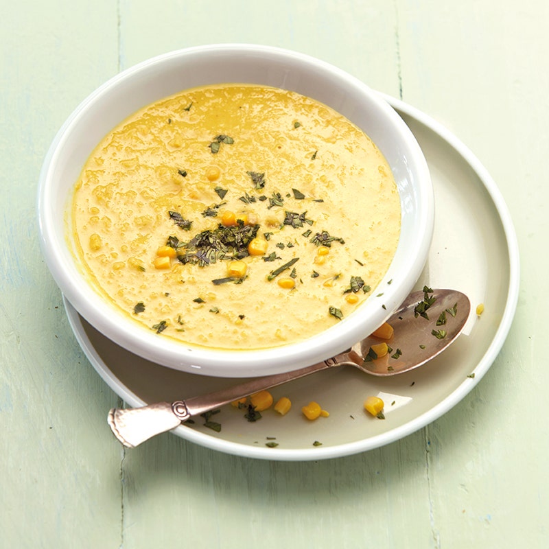 Maiscremesuppe mit Kokosmilch