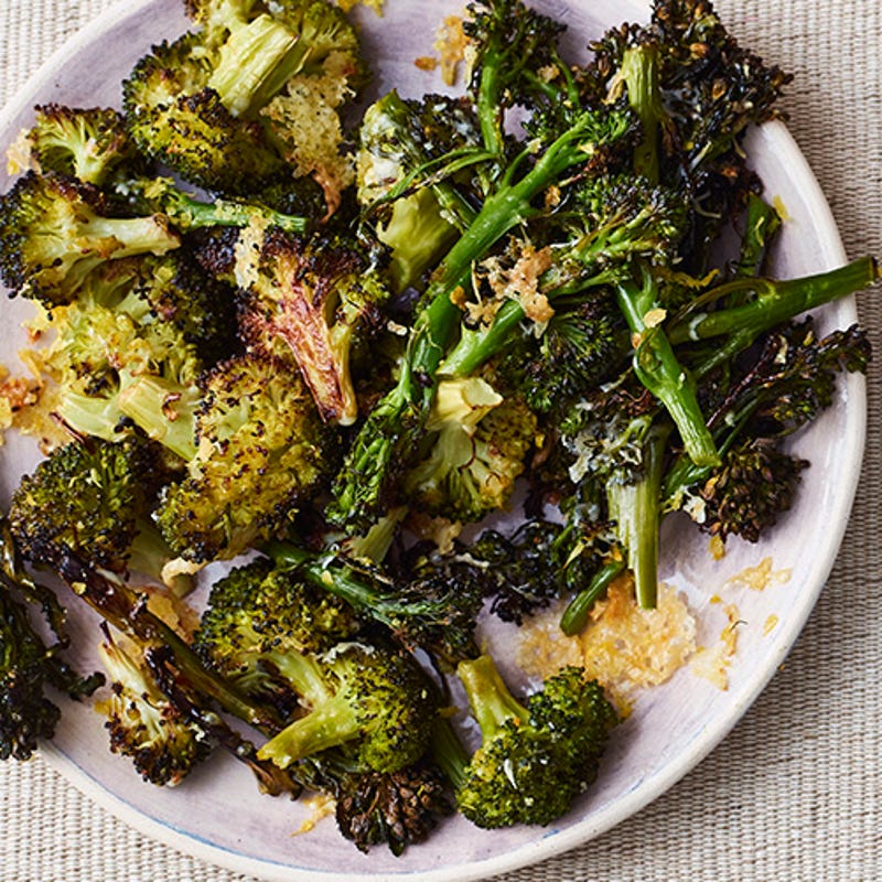 Photo of Parmesan roasted broccoli by WW