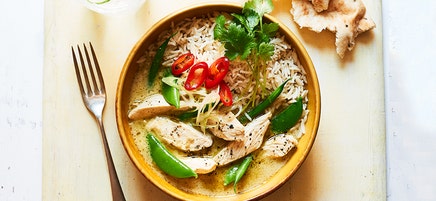 Speedy Thai green chicken curry