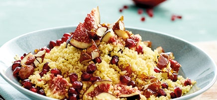 Süßer Feigencouscous mit Mandelkrokant