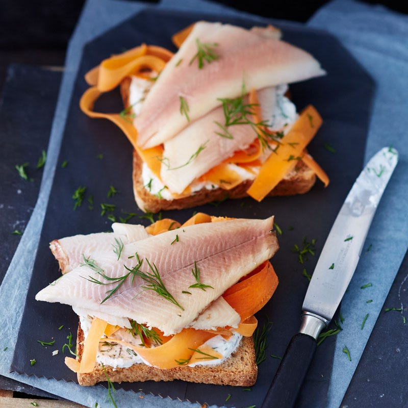 Forellentoast mit Meerrettich