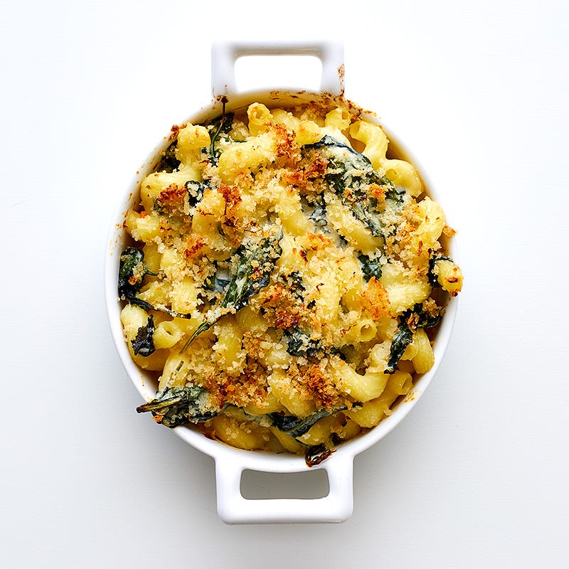 Baked pasta with goat cheese and baby kale