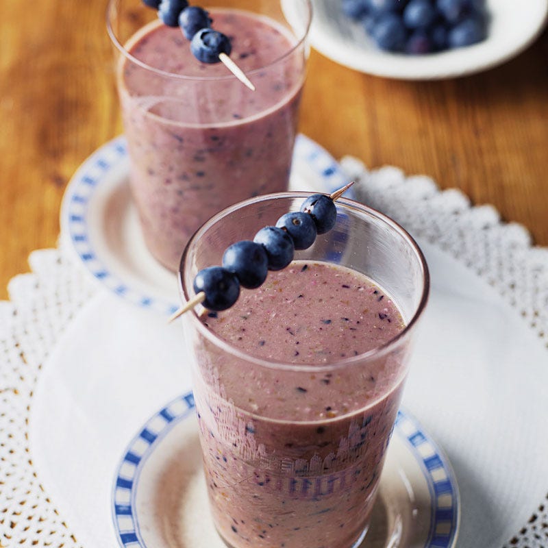 Smoothie mit Heidelbeeren und Orangen