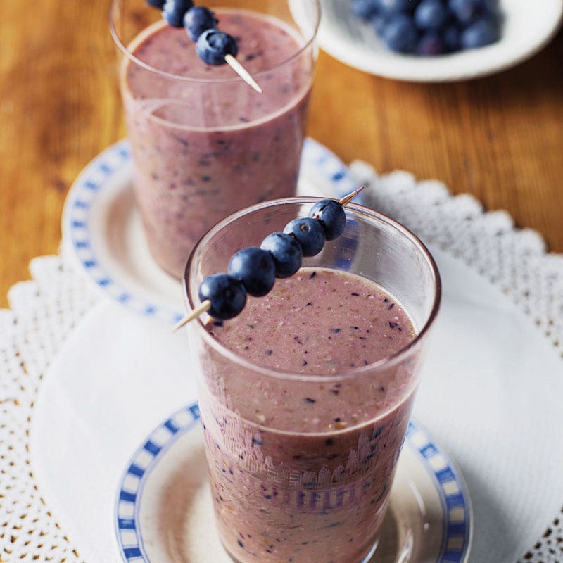 Smoothie mit Heidelbeeren und Orangen