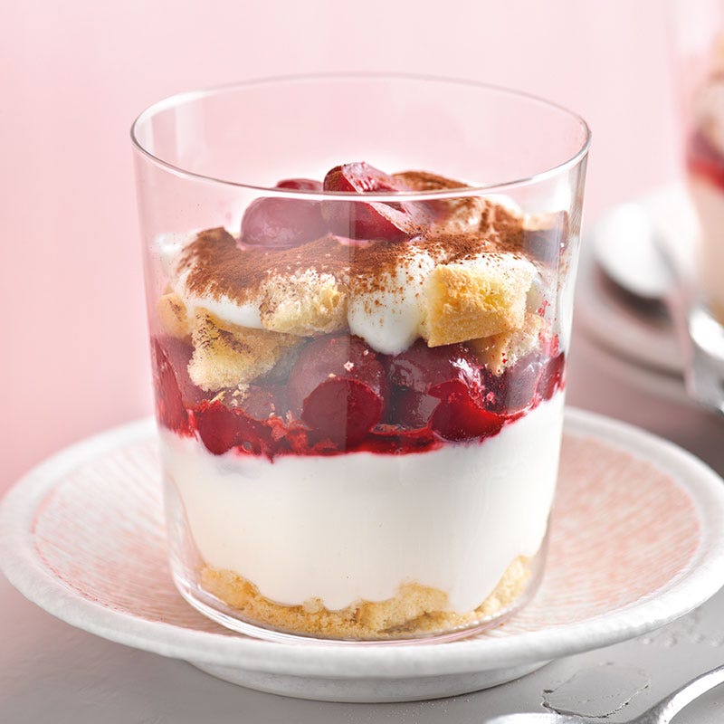 Zitronen-Kirsch-Tiramisu im Glas