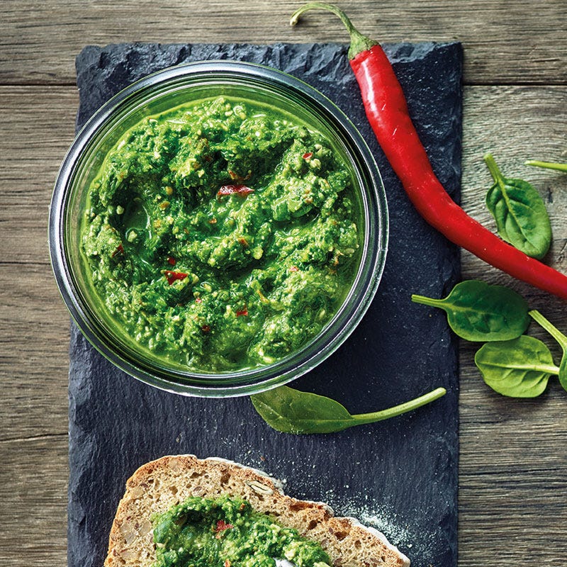 Scharfer Spinataufstrich