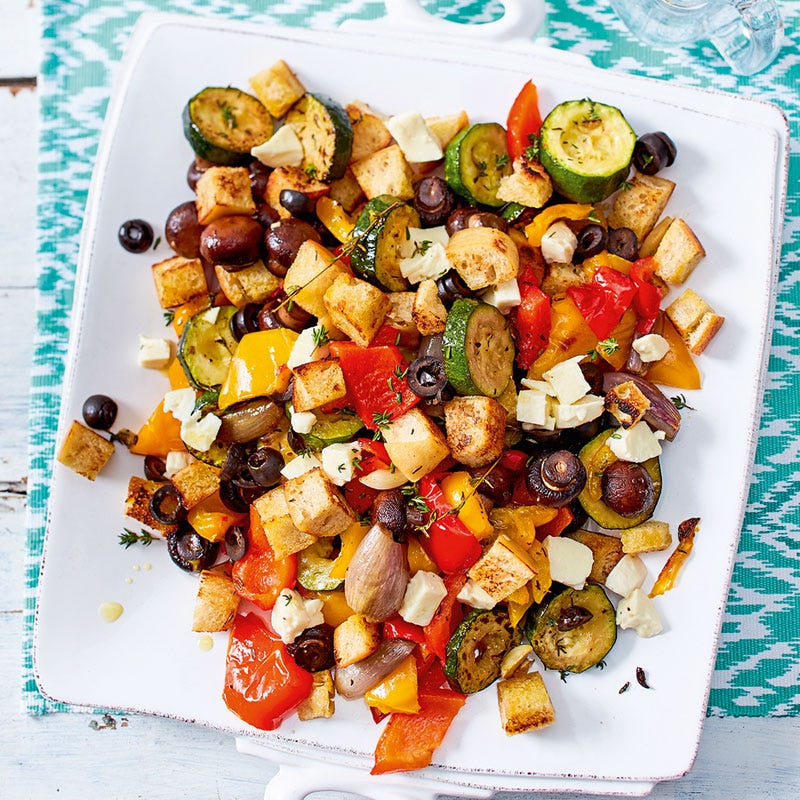 Antipasti Brotsalat mit Mozzarella