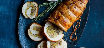 Turkey breast roulade with apple, corn bread and sausage