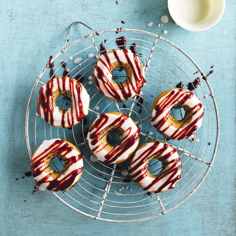 Orientalische Donuts mit Zimtglasur