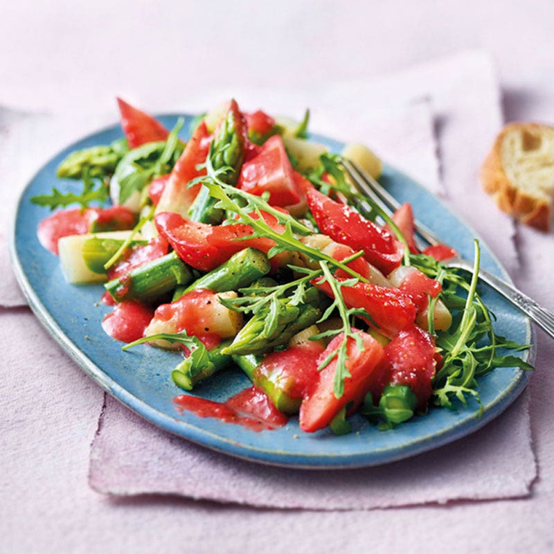 Spargelsalat mit Erdbeerdressing