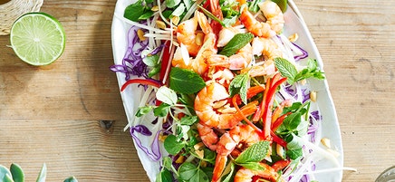 Prawn and green papaya salad