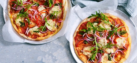Cheat's homemade pizza