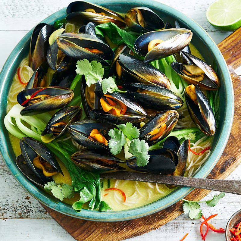 Mussels in coconut and turmeric broth