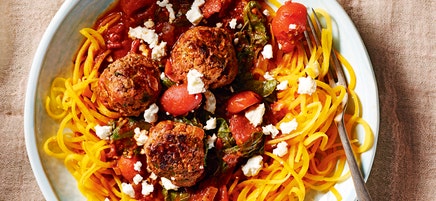 Boodles with harissa meatballs