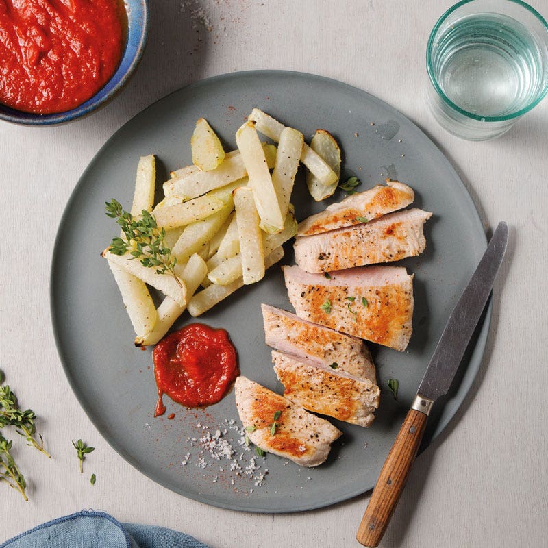 Putensteaks mit Kohlrabipommes und self-made BBQ-Sauce