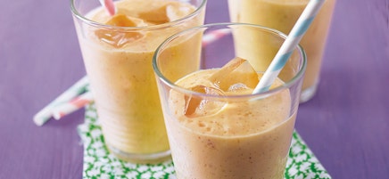 Smoothie glacé à la mangue