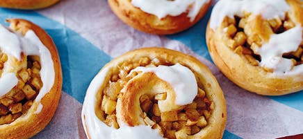 Apple cinnamon rolls