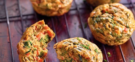 Kräuter-Ei-Muffins mit Gemüse
