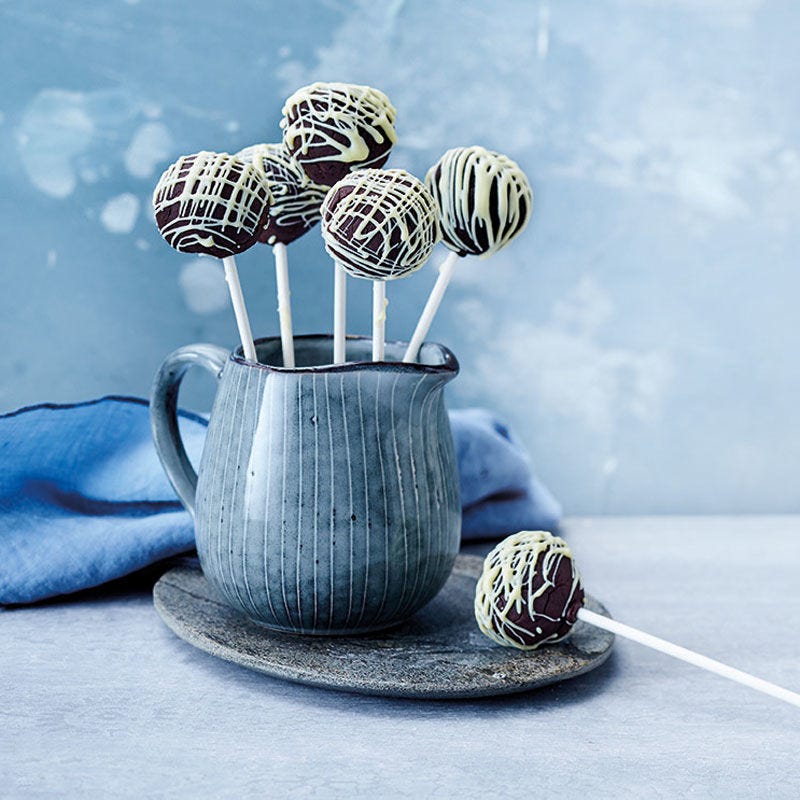 Black & White Cake Pops