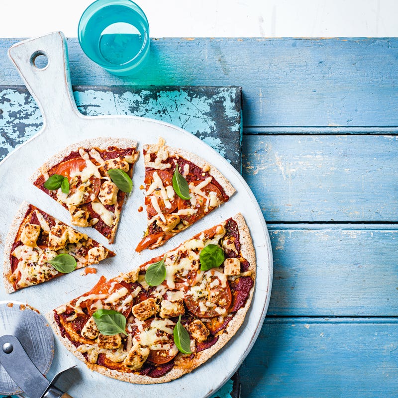 Veggie tortilla pizza