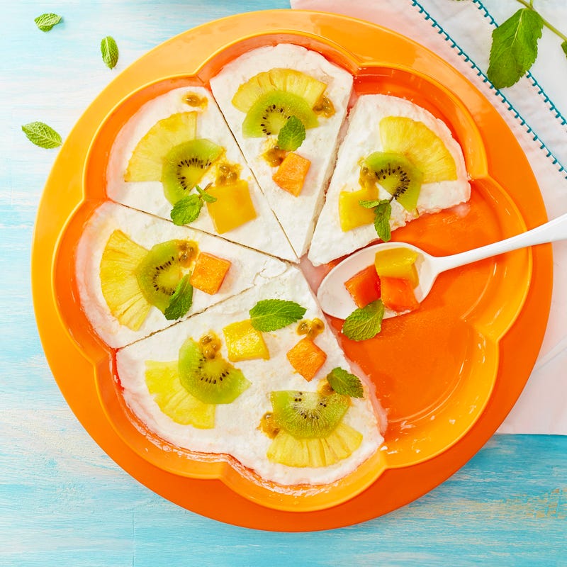 Kokosglace mit exotischem Fruchtsalat