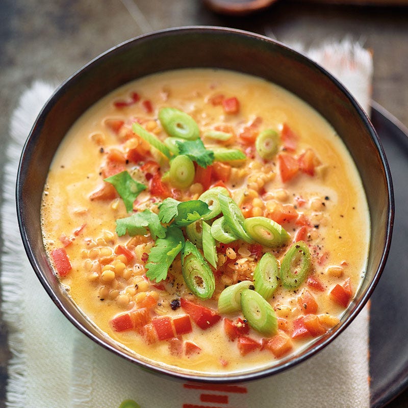 Peperoni-Linsen-Suppe mit Kokosnussmilch