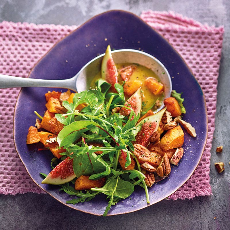 Mischsalat mit Kürbis und Pekannüssen
