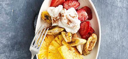 Grilled fruit salad bowl