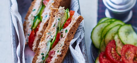Sandwich au thon et au concombre