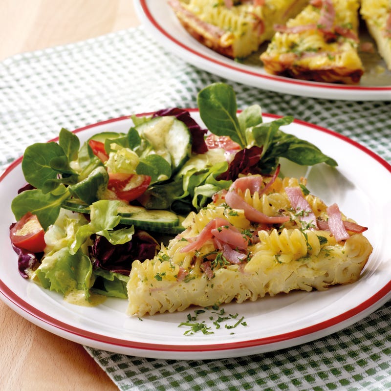 Fusilliomelett mit Salat