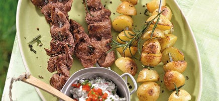 Duo de brochettes et séré au poivron