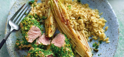 Filets d'agneau au persil et salade d'endives