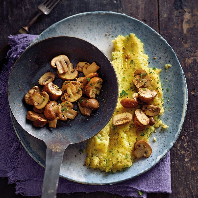 Blumenkohlpolenta mit gebratenen Champignons