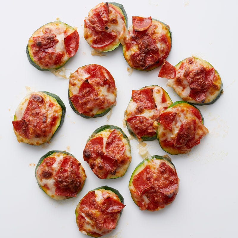 Photo of Zucchini-pepperoni pizza bites by WW