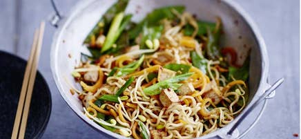 Nudelwok med tofu