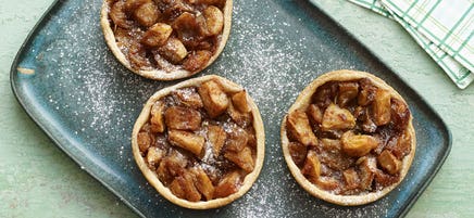 Individual Apple-Cinnamon Pies