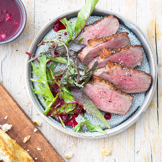 Magrets de canard en croûte de sel