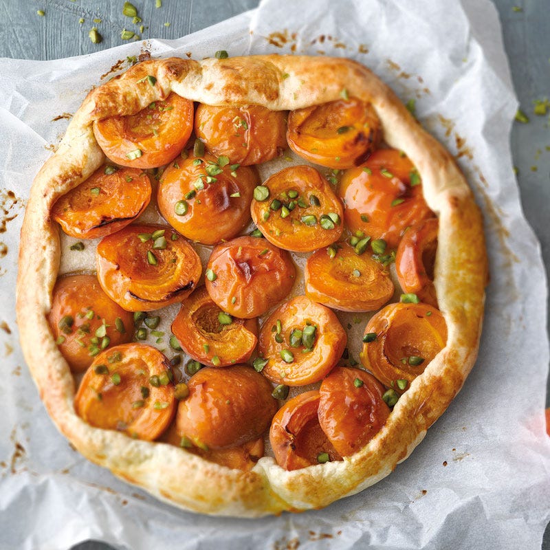 Aprikosengalette mit Pistazien