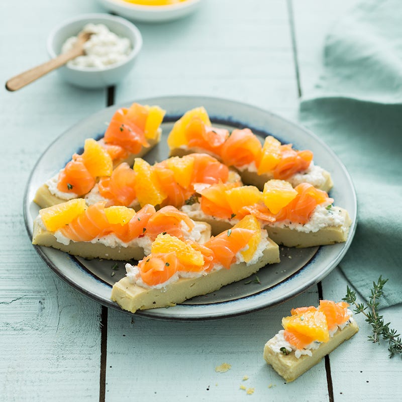 Panisse au saumon fumé et oranges