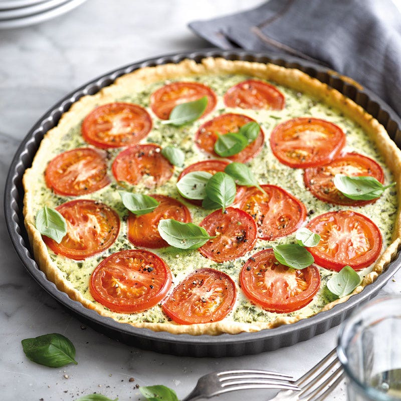Tomatenquiche mit Basilikumcreme
